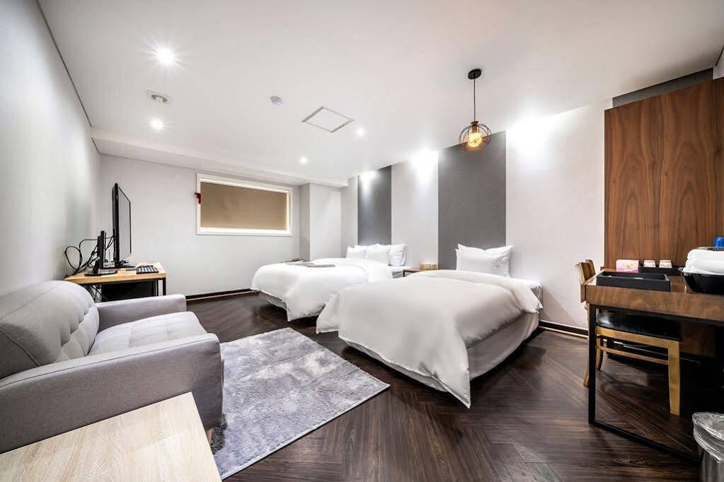 The Hotel Bon 水原市 外观 照片