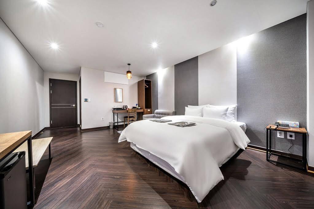 The Hotel Bon 水原市 外观 照片