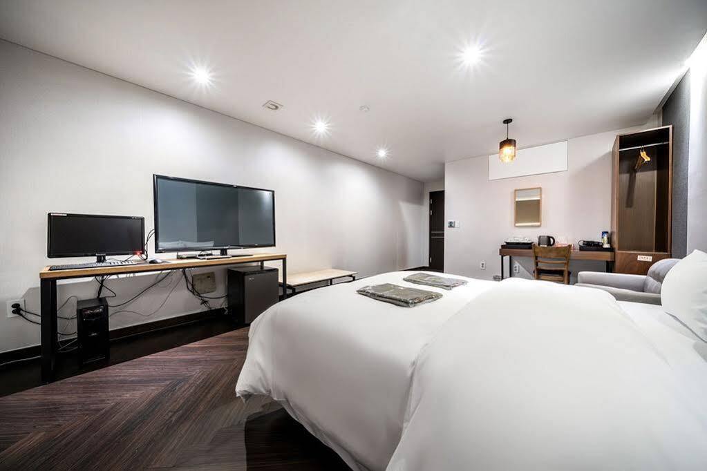 The Hotel Bon 水原市 外观 照片
